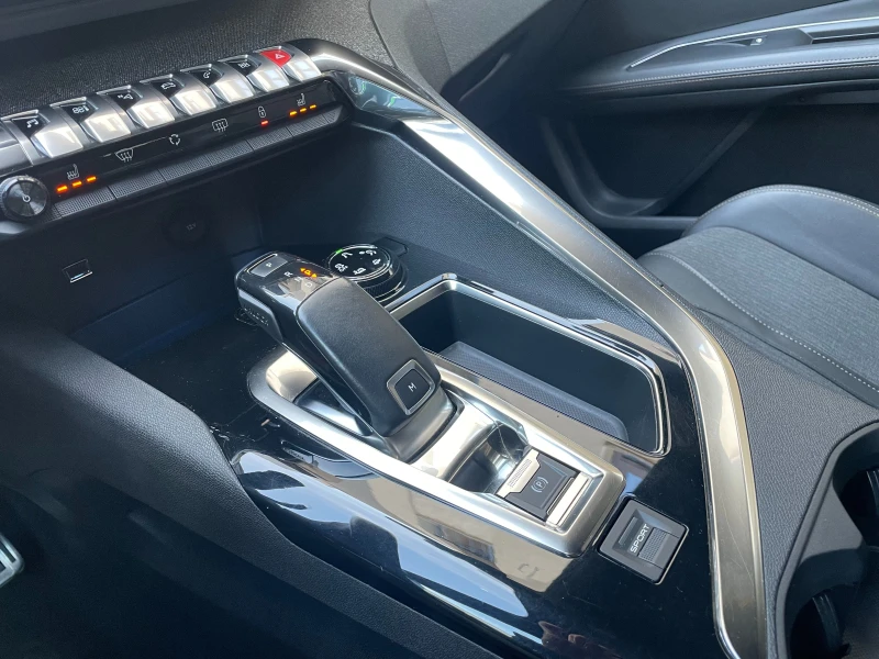 Peugeot 3008 GT Line 2.0 BlueHDi, снимка 13 - Автомобили и джипове - 52814971