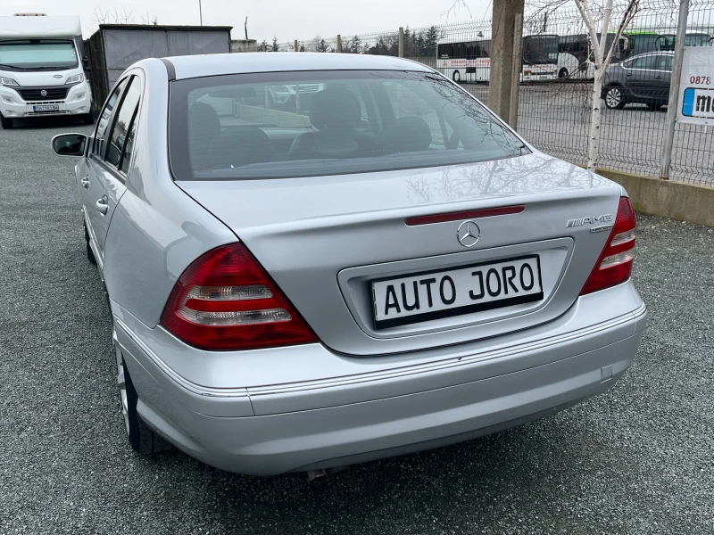 Mercedes-Benz C 220 CDI-AMG Пакет-Автоматик, снимка 3 - Автомобили и джипове - 53456950