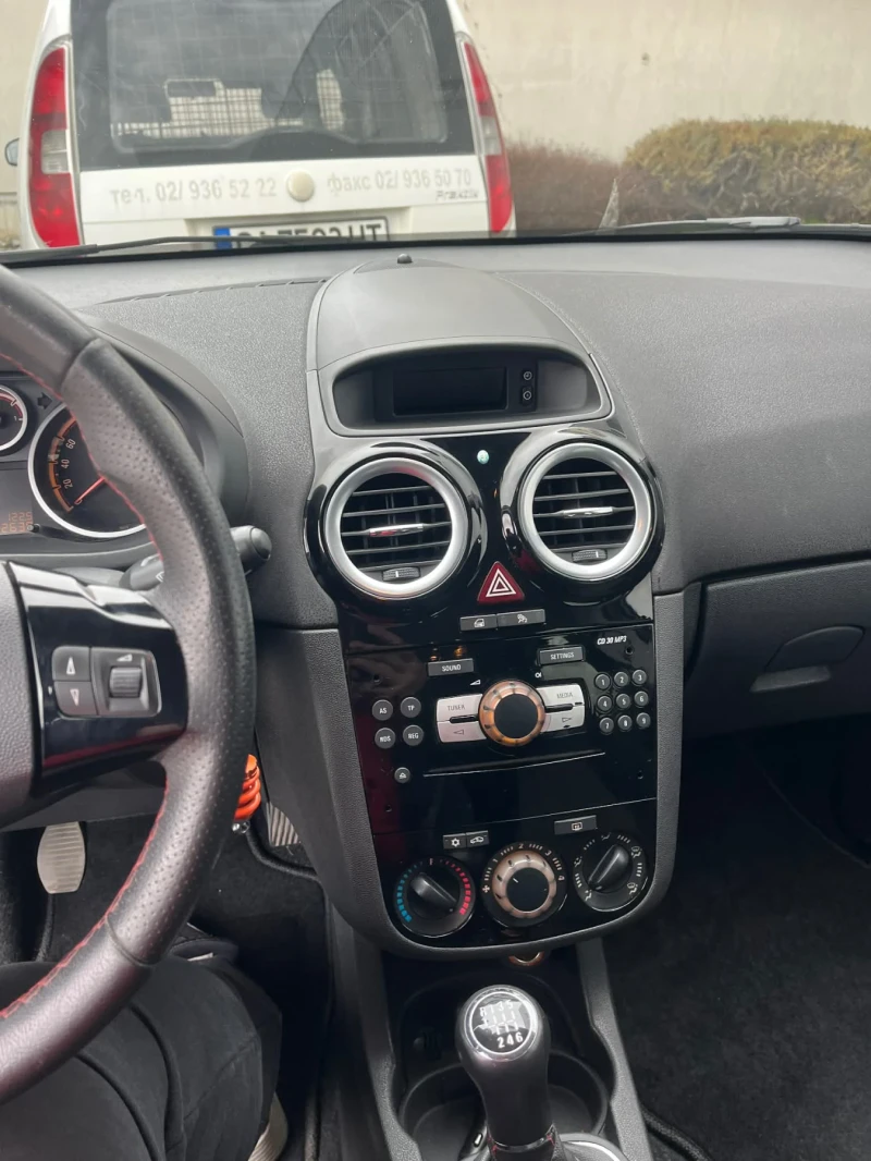 Opel Corsa, снимка 7 - Автомобили и джипове - 53469776