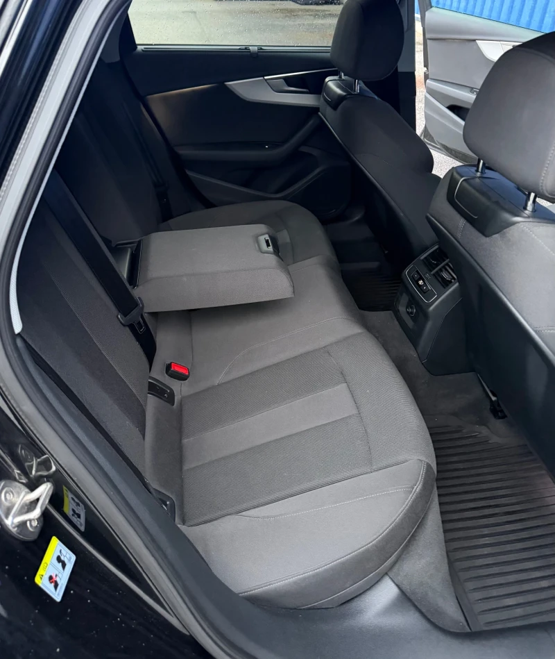 Audi A4 40 TFSI g-tron MATRIX, снимка 11 - Автомобили и джипове - 53483259