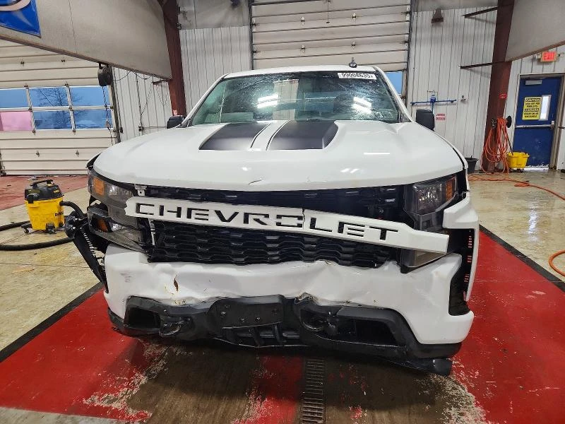 Chevrolet Silverado 2.7L 4 4x4 w/Rear Wheel Drv - изображение 10