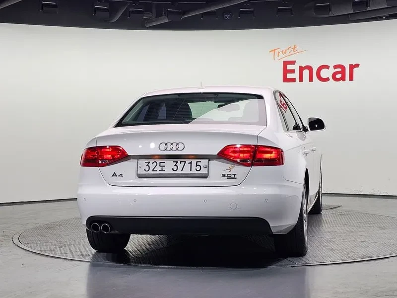 Audi A4 2.0 TFSI Quattro, снимка 4 - Автомобили и джипове - 54548600