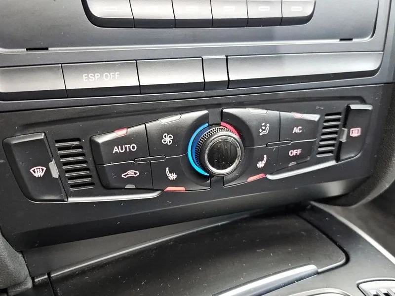 Audi A4 2.0 TFSI Quattro, снимка 15 - Автомобили и джипове - 54548600