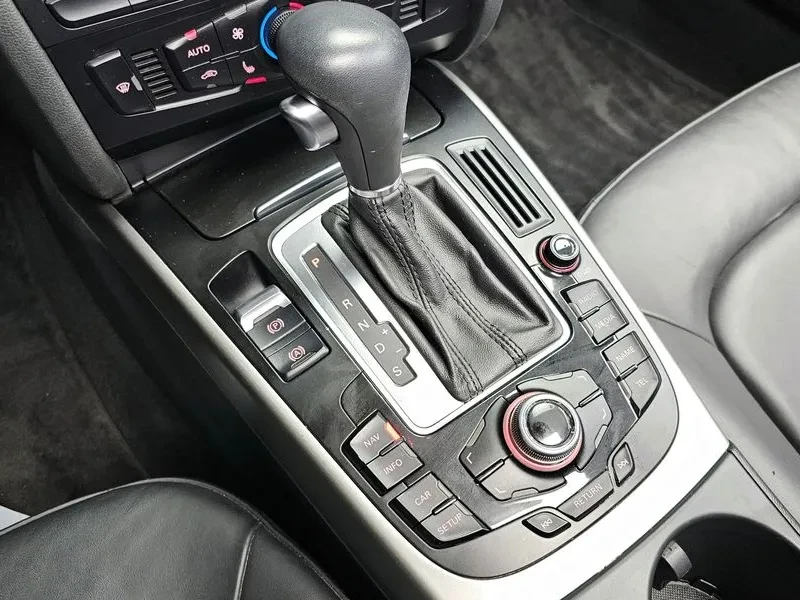 Audi A4 2.0 TFSI Quattro, снимка 9 - Автомобили и джипове - 54548600