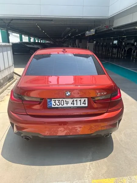 BMW 320 I M Sports, снимка 2 - Автомобили и джипове - 55810691