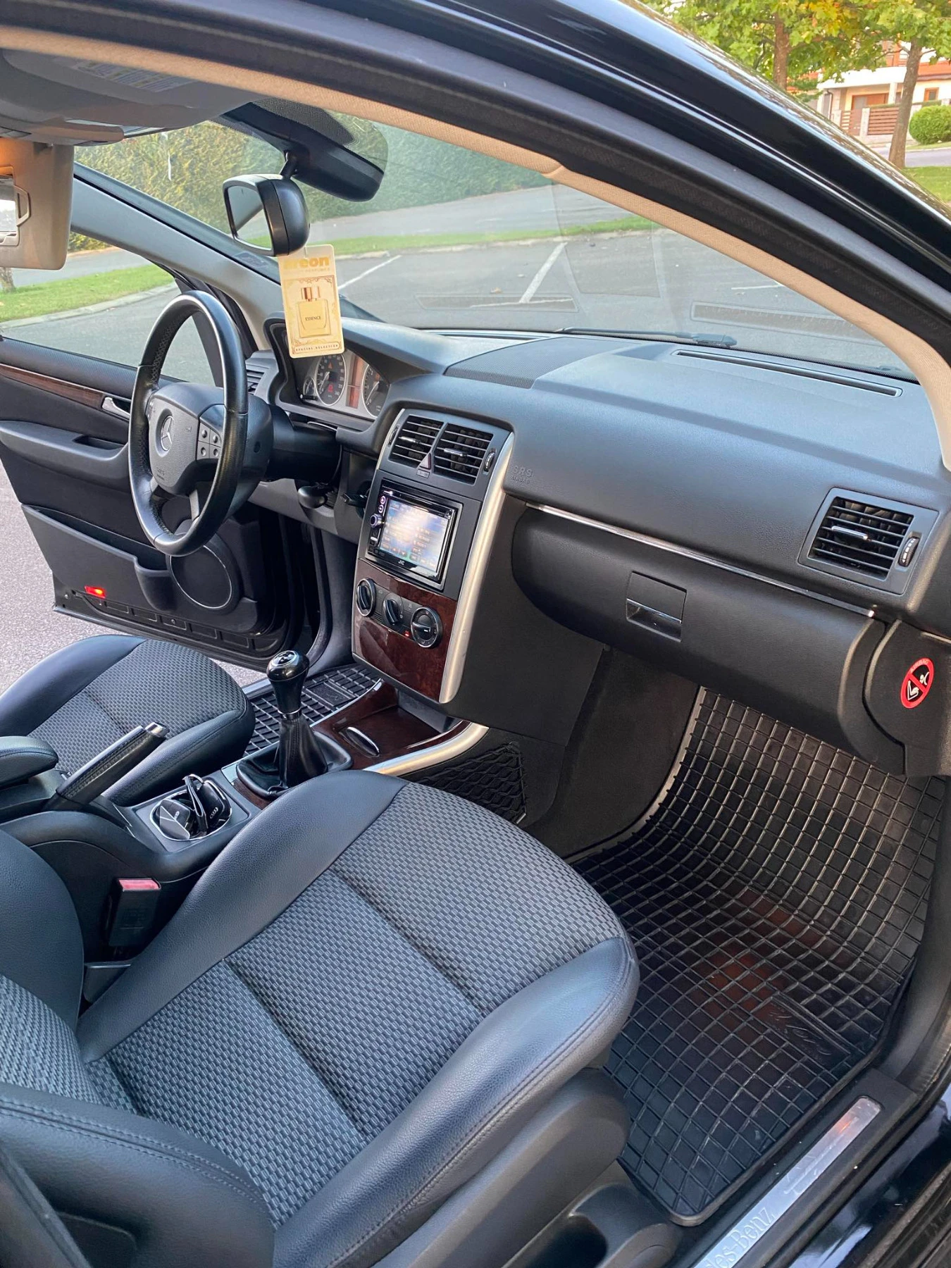 Mercedes-Benz B 180 Facelift   | Mobile.bg   14