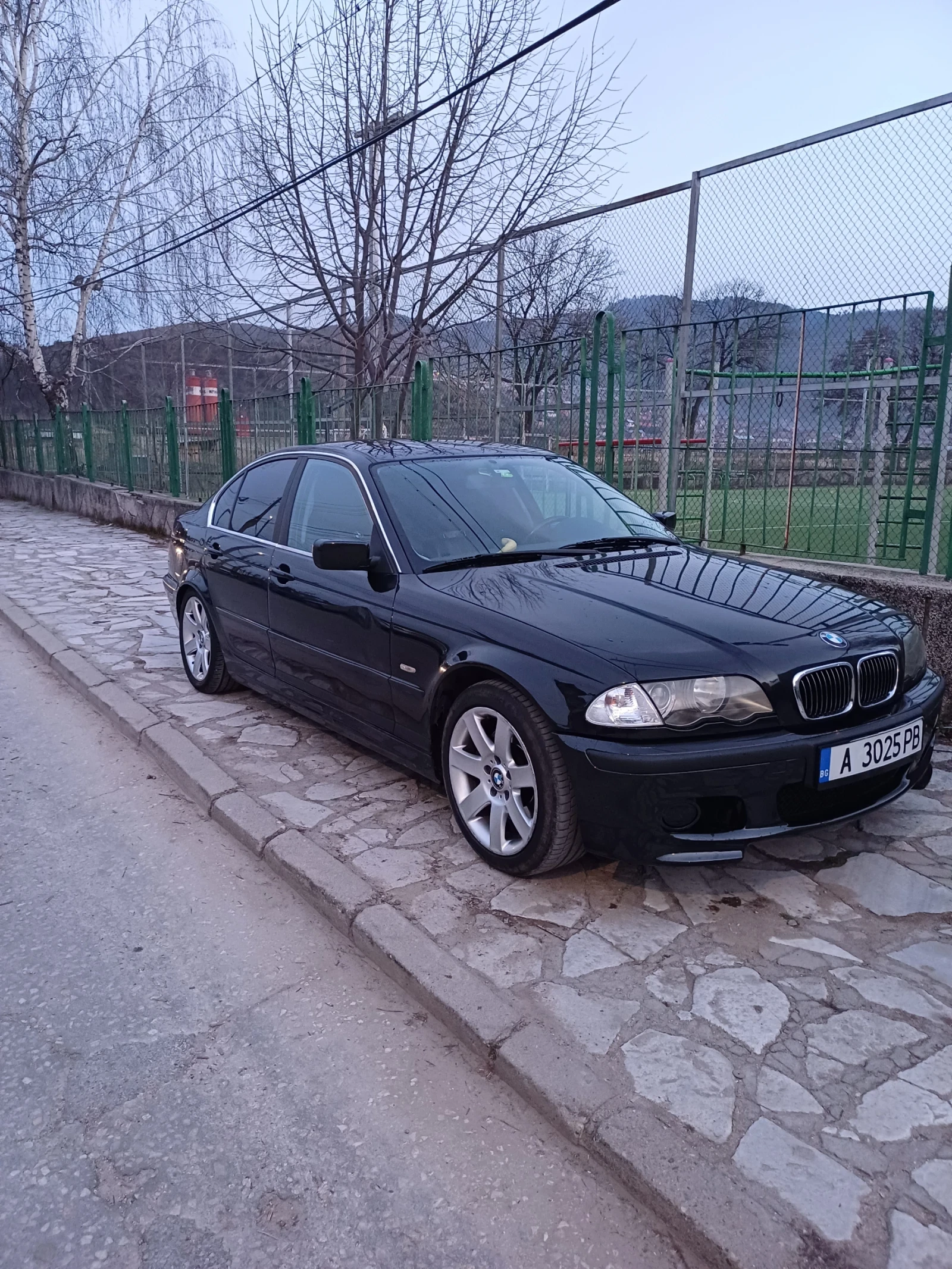 BMW 330  - изображение 4
