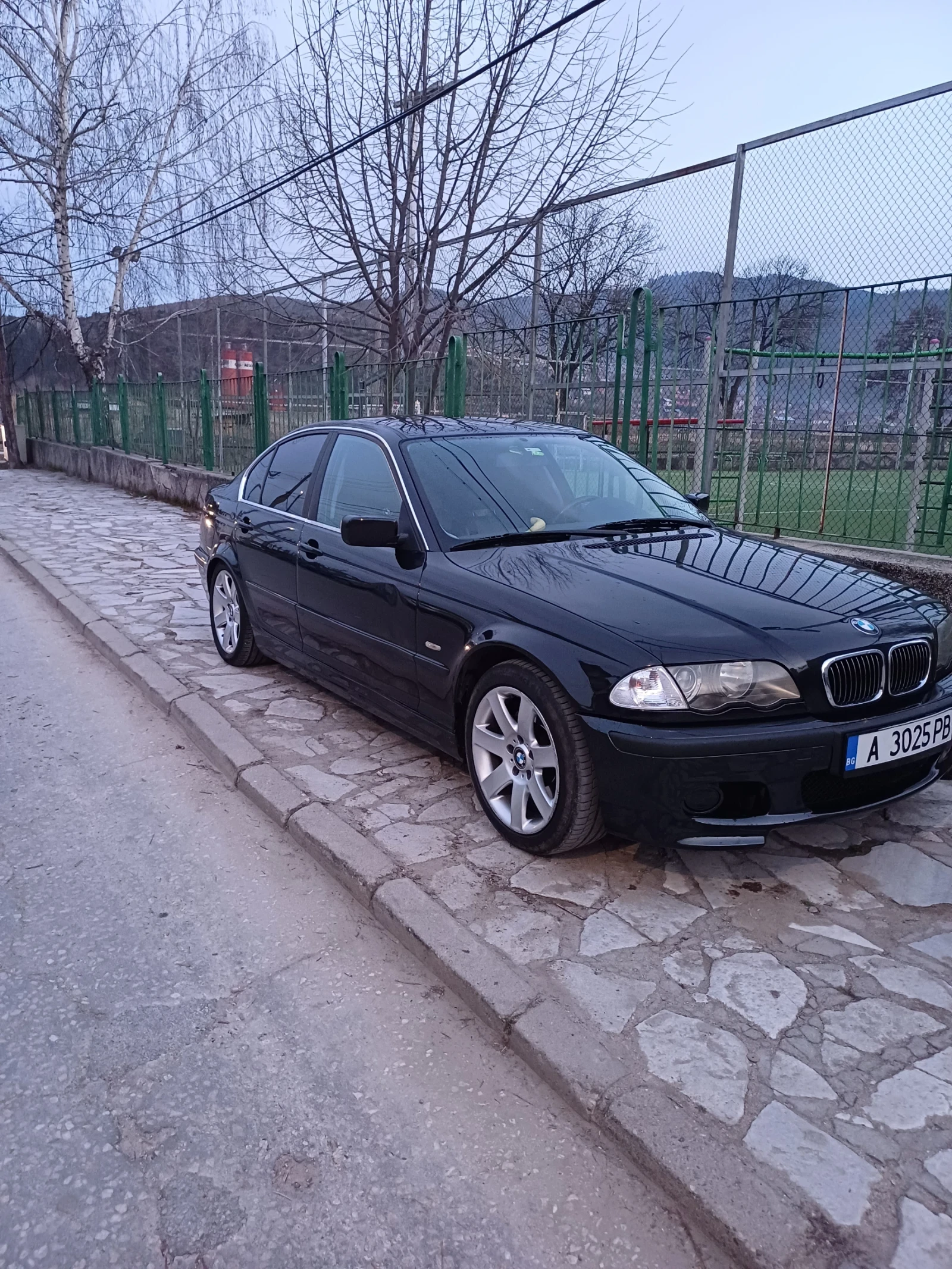 BMW 330  - изображение 3