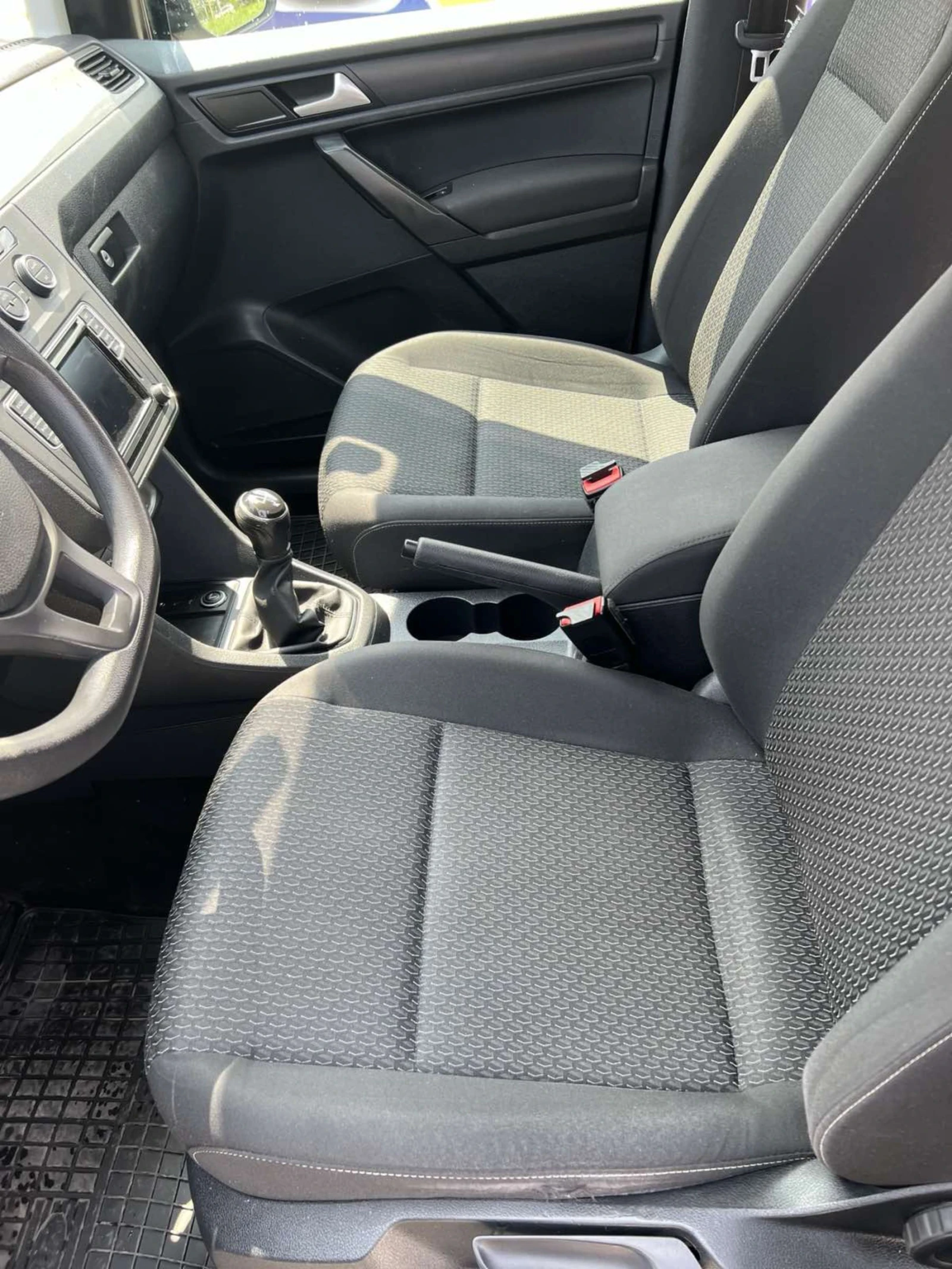 VW Caddy 1.2 TSI - изображение 8