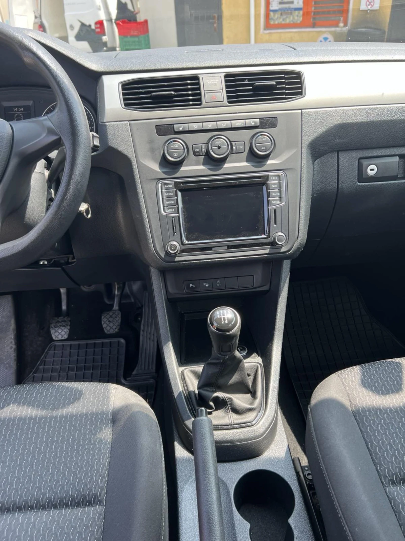 VW Caddy 1.2 TSI - изображение 6