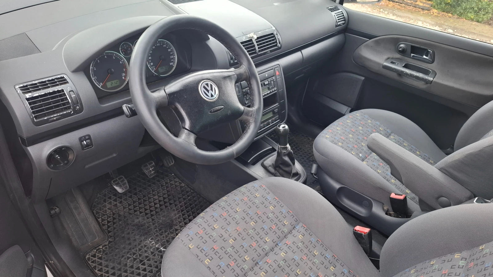 VW Sharan 2.0i - изображение 5
