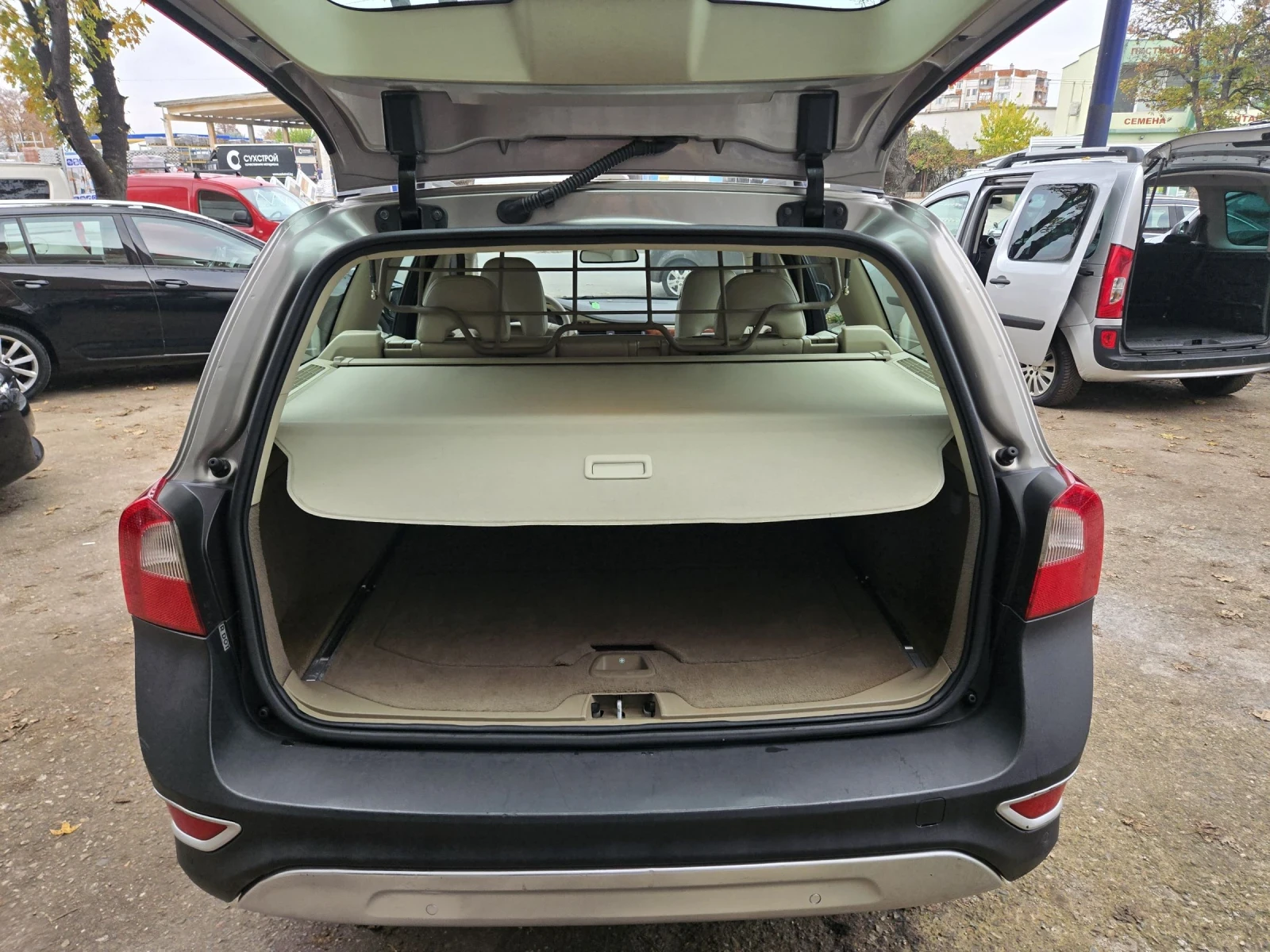 Volvo Xc70 3, 2  4X4 | Mobile.bg   11