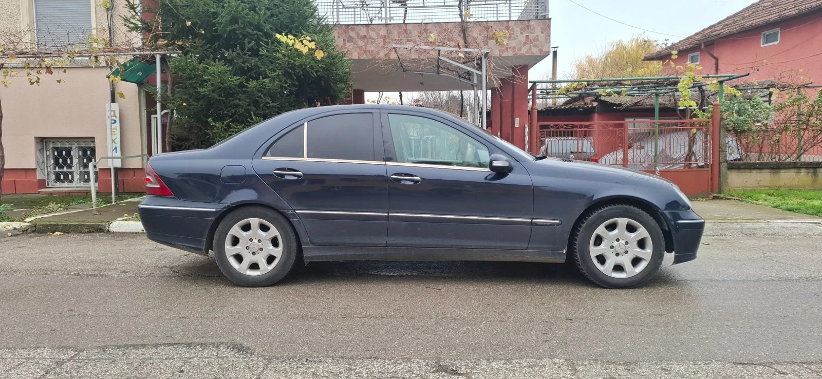 Mercedes-Benz C 220 2.2CDI-150 FACE, снимка 2 - Автомобили и джипове - 53755006