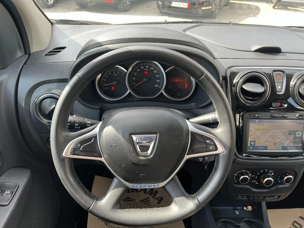 Dacia Lodgy 1.2 Stepway Е-6, снимка 9 - Автомобили и джипове - 54137609