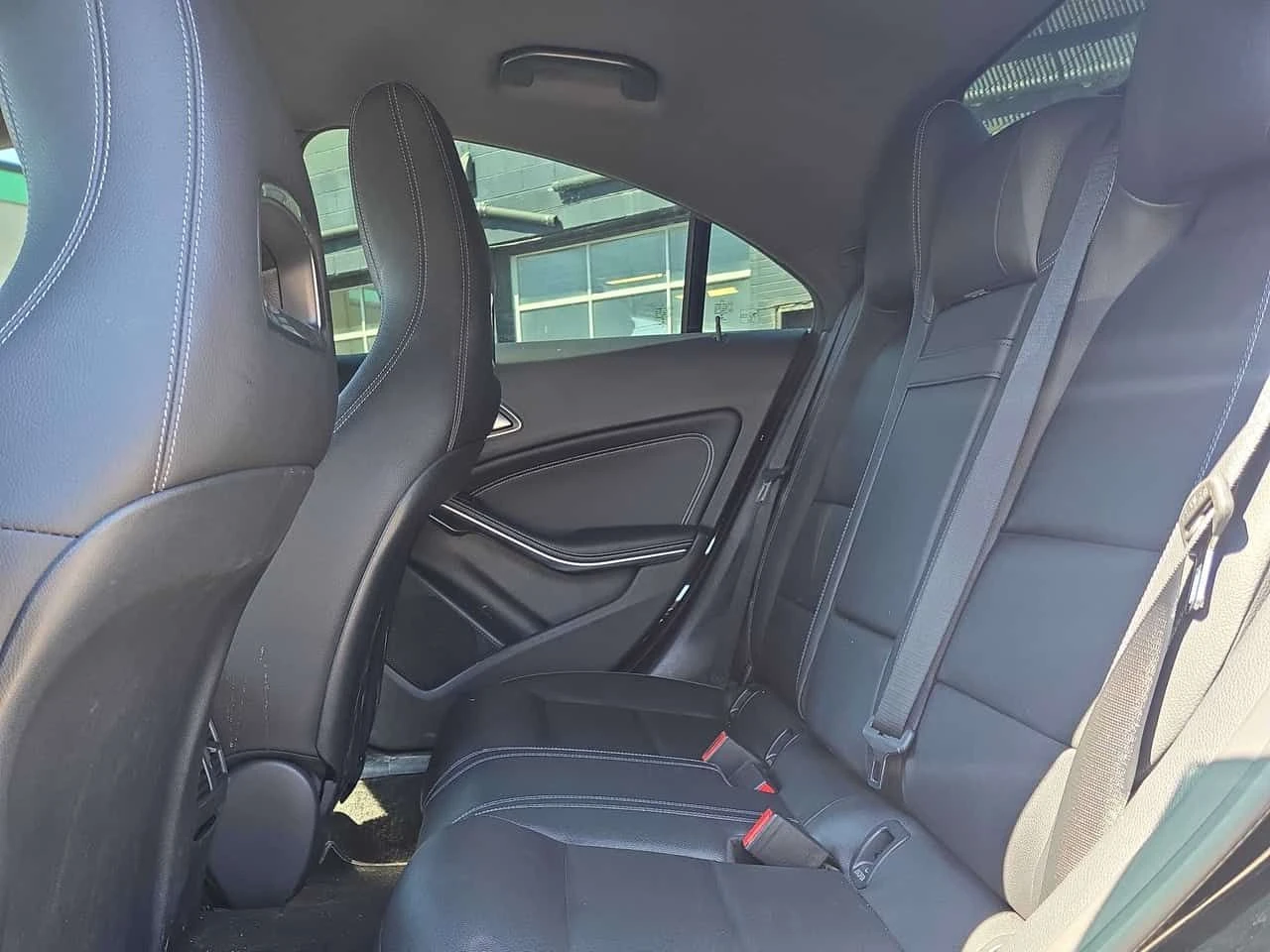 Mercedes-Benz CLA * 250 * ПОДГРЕВИ* KEYLESS* , снимка 10 - Автомобили и джипове - 54160842