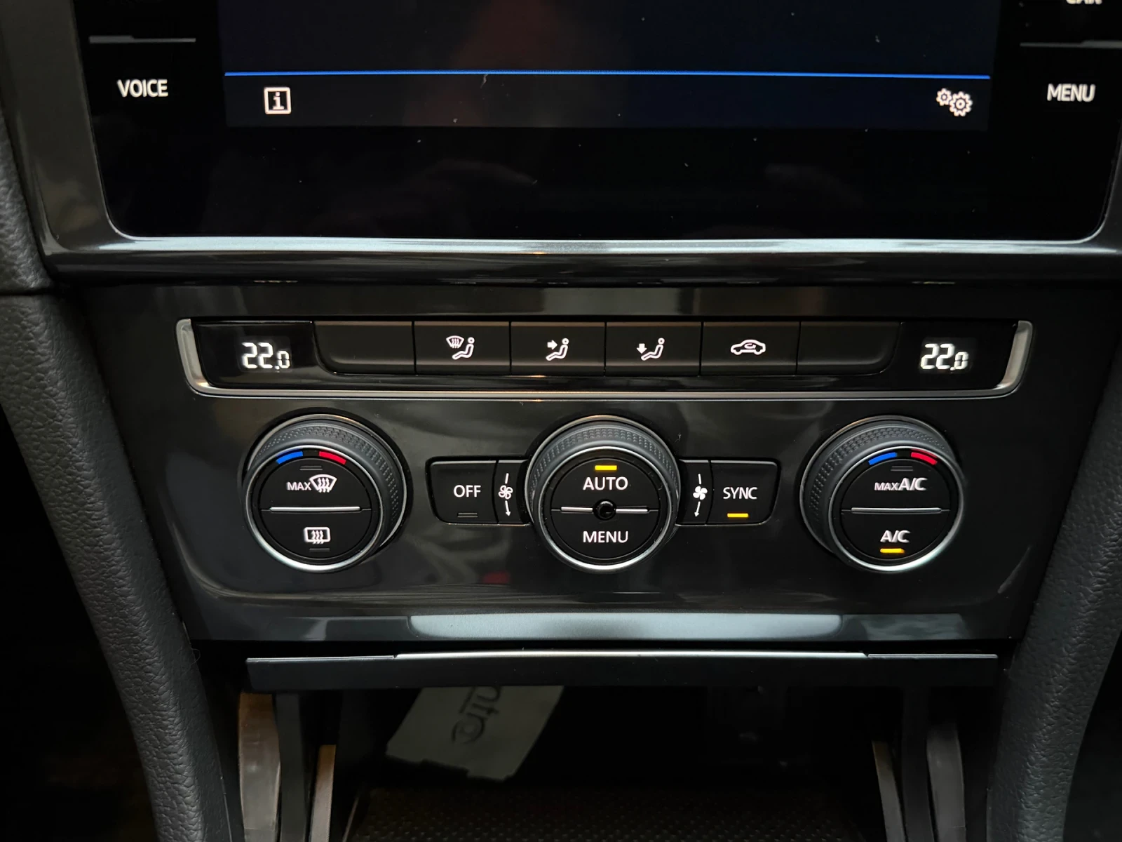 VW Golf Comfortline/1.5TSI/150к.с./6МТ, снимка 13 - Автомобили и джипове - 54216203