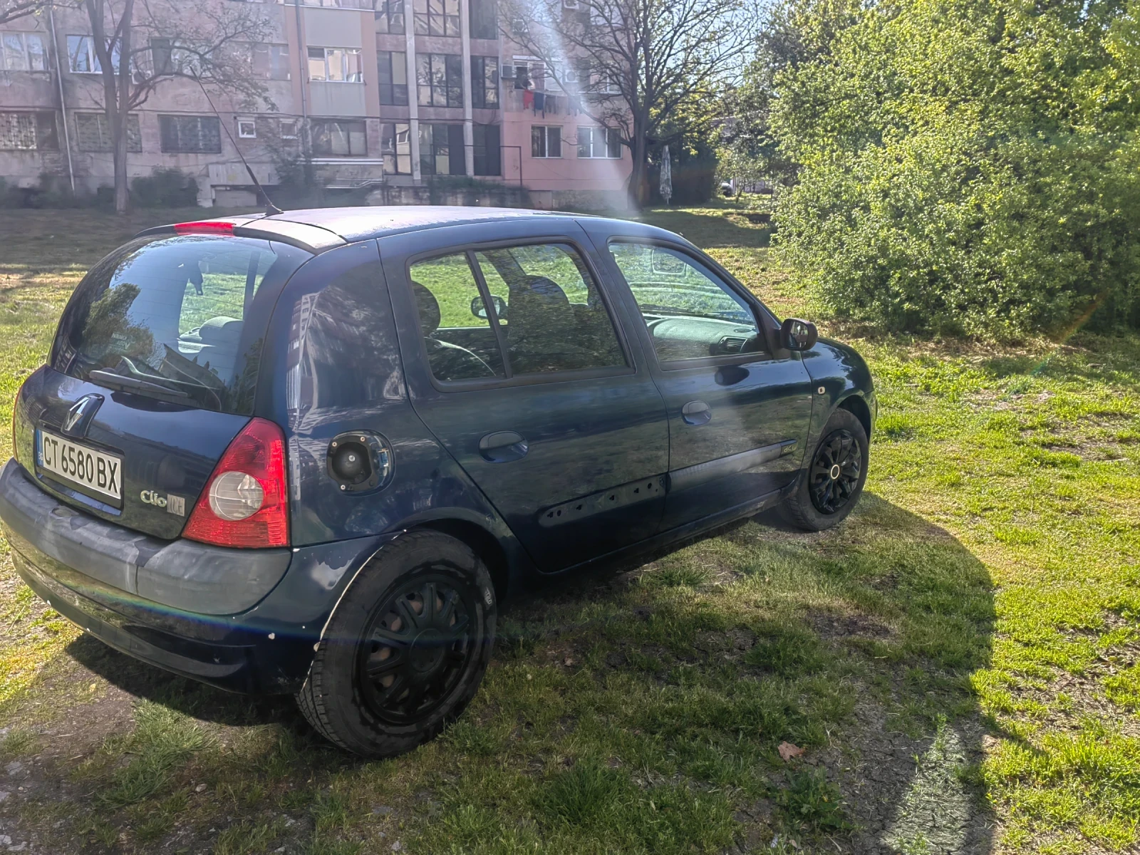 Renault Clio  II, снимка 3 - Автомобили и джипове - 54339397