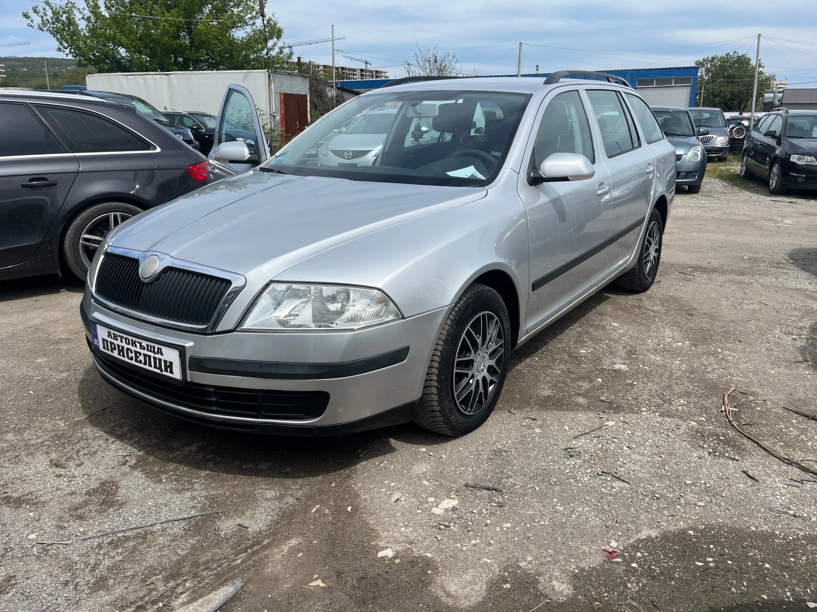 Skoda Octavia 1.9 TDI , снимка 2 - Автомобили и джипове - 54423711