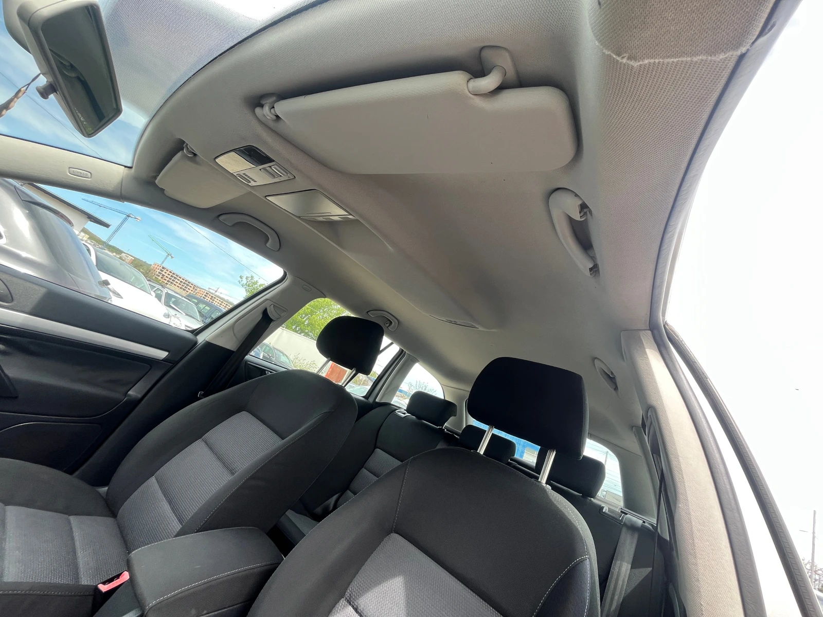 Skoda Octavia 1.9 TDI , снимка 9 - Автомобили и джипове - 54423711