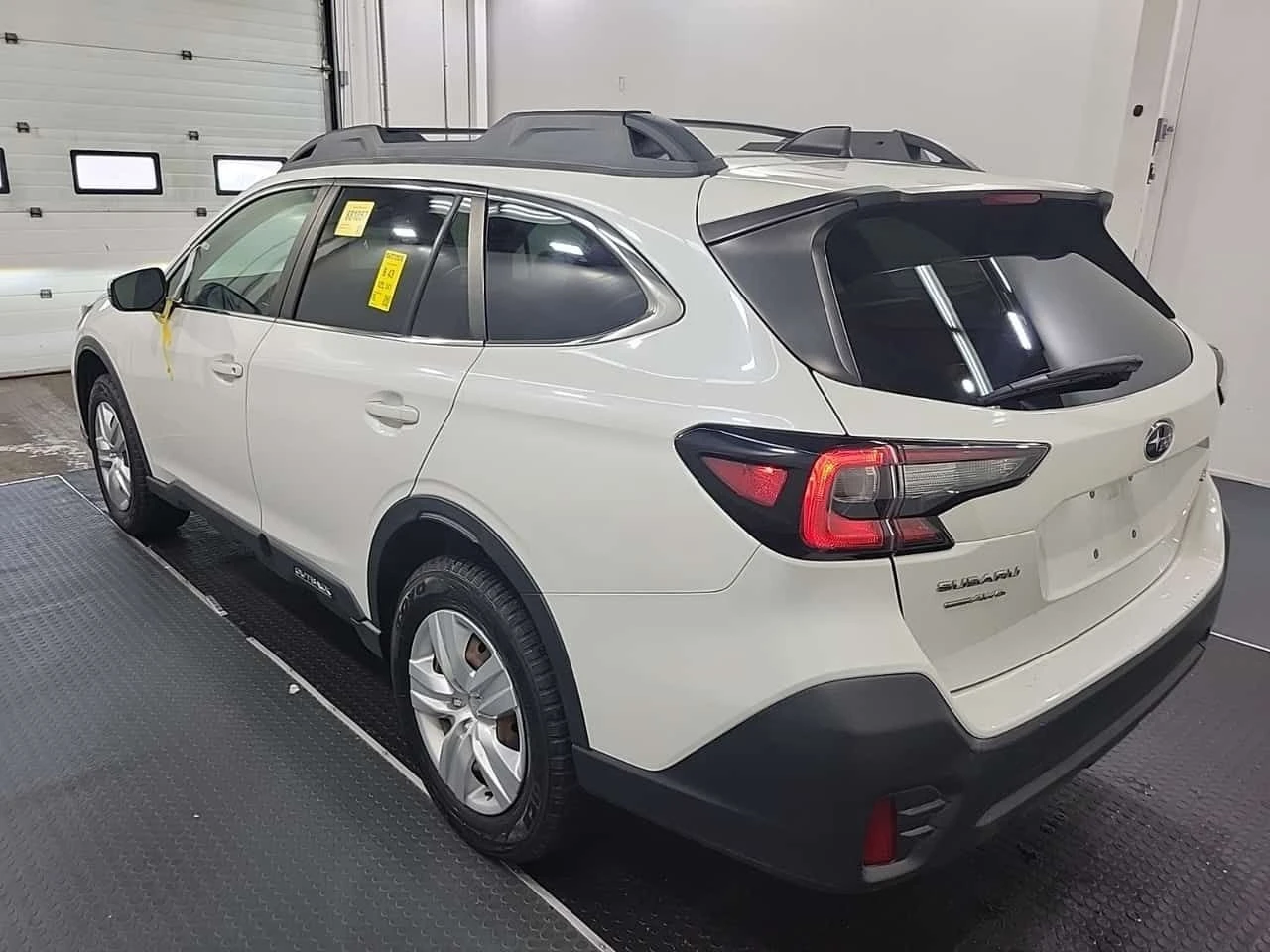 Subaru Outback Convenience| ПОДГРЕВИ| 2 КЛЮЧА| CARFAX| АВТОКРЕДИТ, снимка 7 - Автомобили и джипове - 54656340
