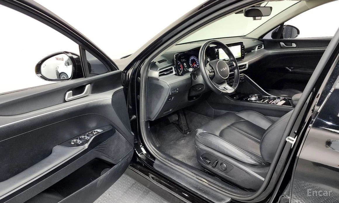 Kia K5, снимка 10 - Автомобили и джипове - 54768107