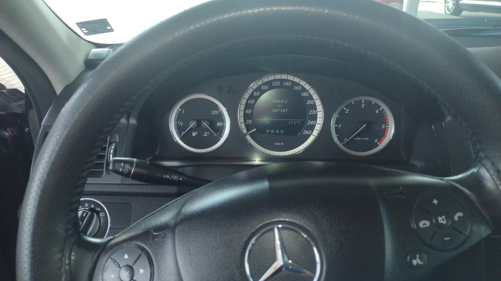 Mercedes-Benz C 200, снимка 4 - Автомобили и джипове - 54802515