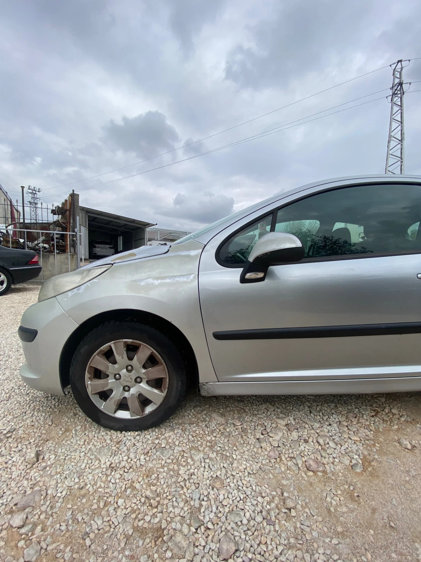 Peugeot 207 1.4, снимка 3 - Автомобили и джипове - 55310747