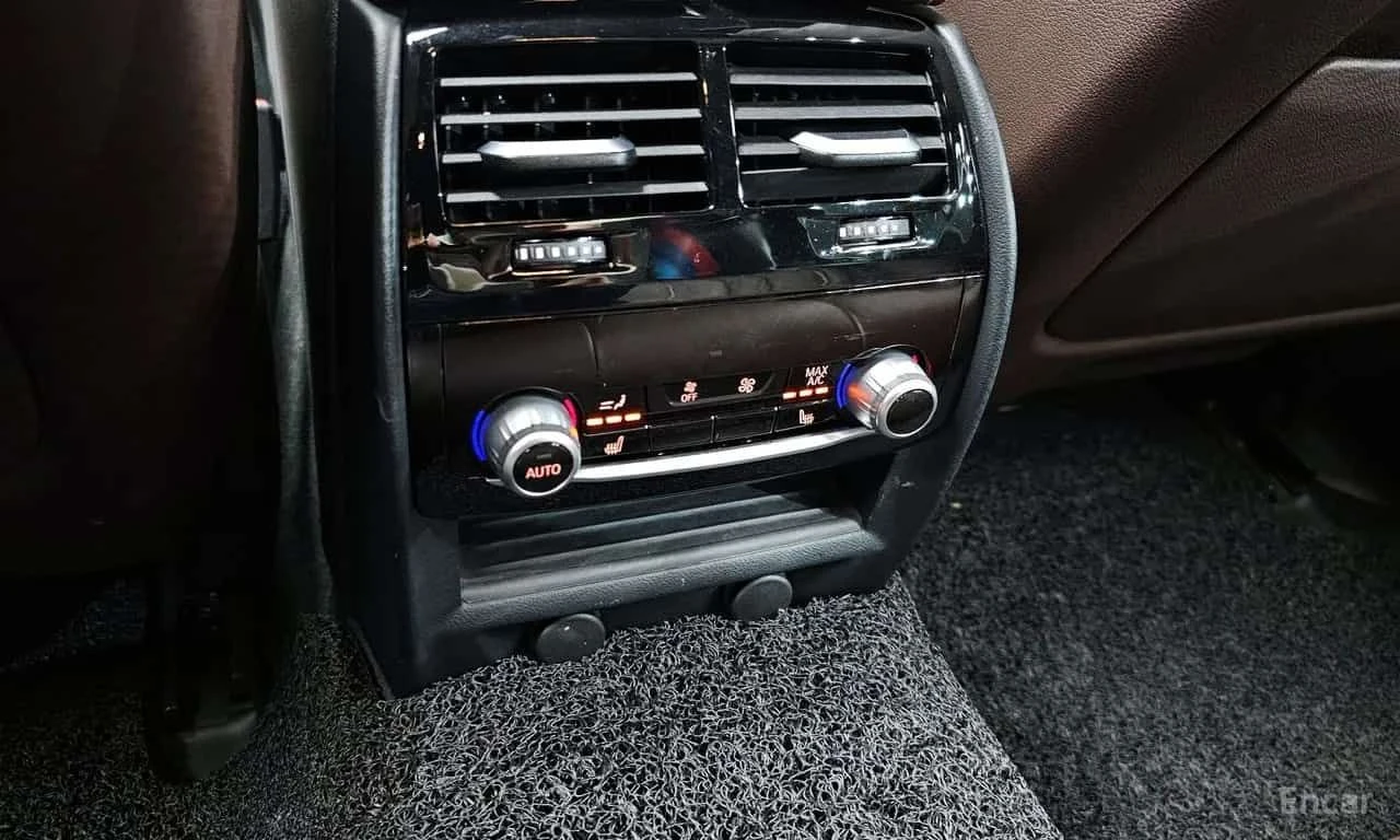 BMW 530 * M Sport Package Plus * КРАЙНА ЦЕНА ДО БГ, снимка 17 - Автомобили и джипове - 55725178