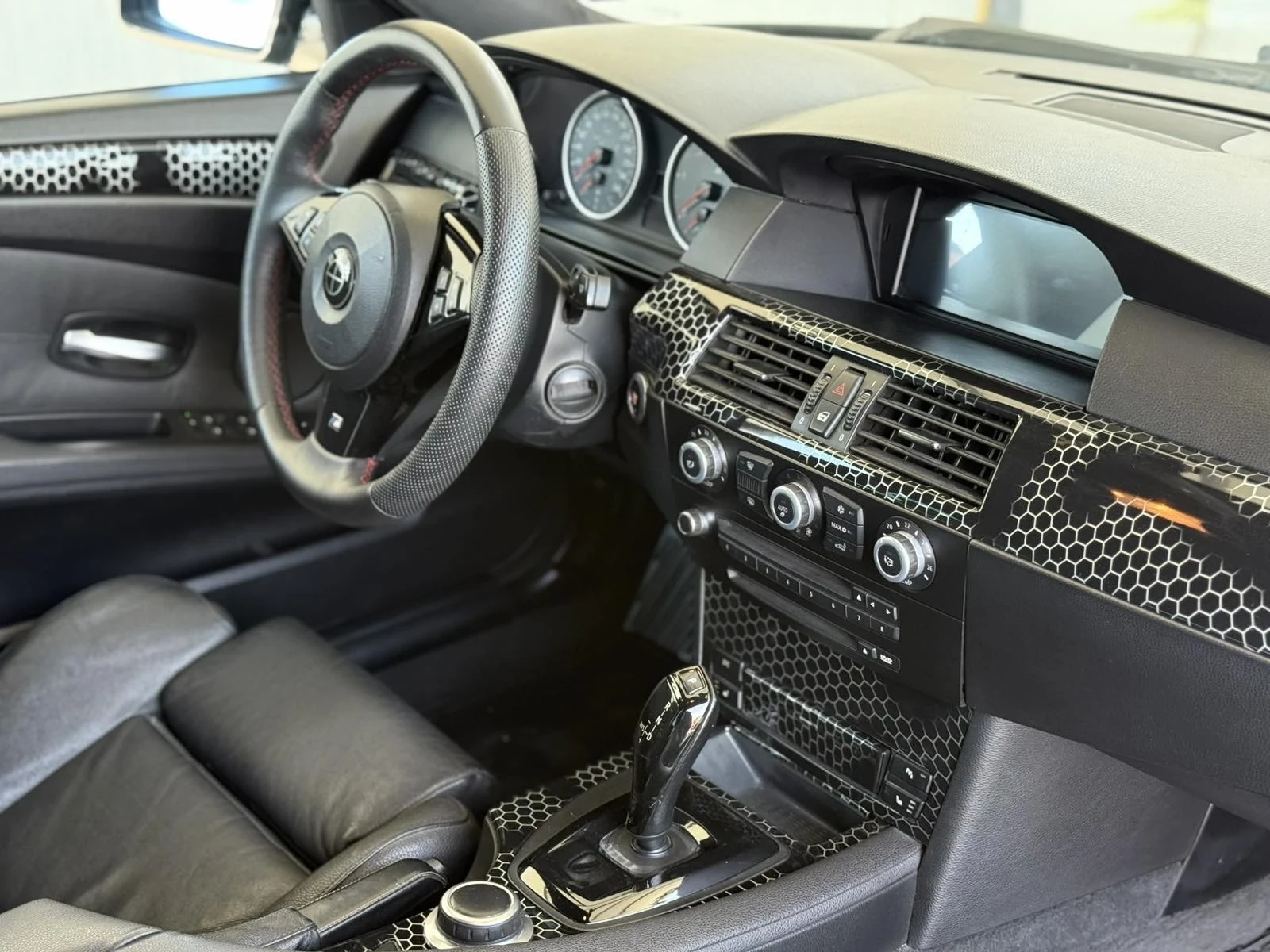 BMW 530, снимка 4 - Автомобили и джипове - 55750804