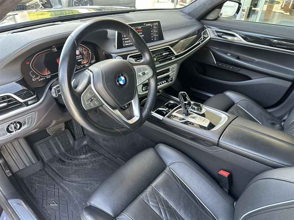 BMW 740 xDrive, снимка 6 - Автомобили и джипове - 55901446