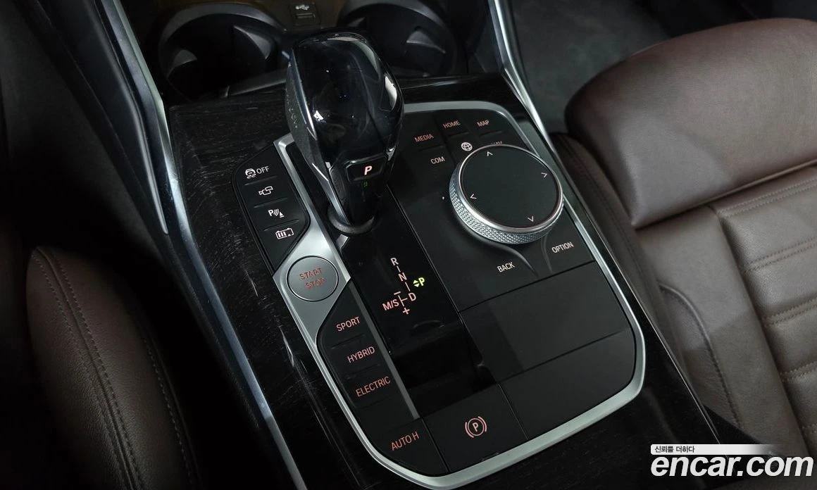 BMW 330 330e Luxury, снимка 10 - Автомобили и джипове - 56270295