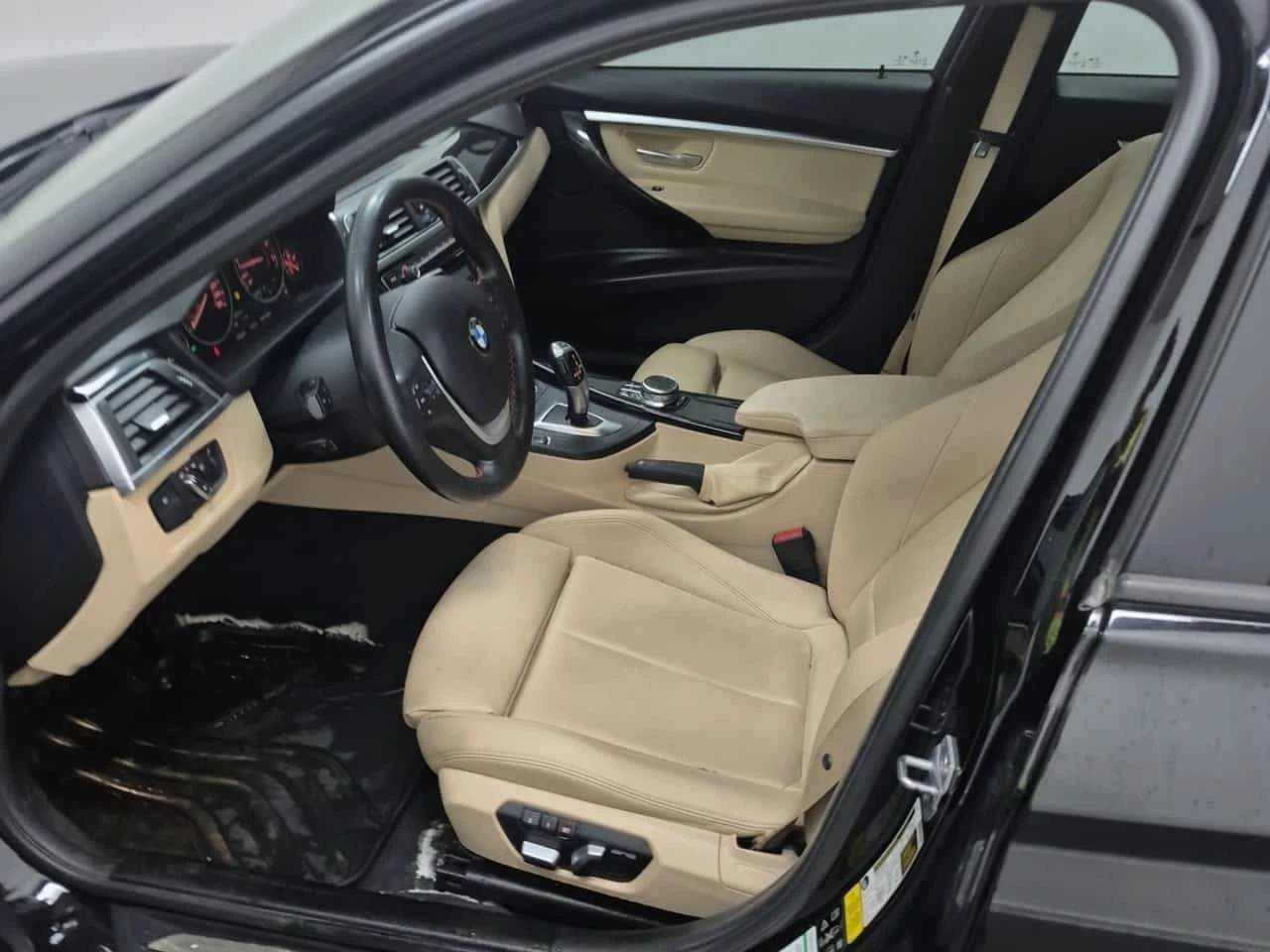 BMW 330 Sedan 330i Xdrive * CARFAX * ���������� *  | Mobile.bg � ����������� 8