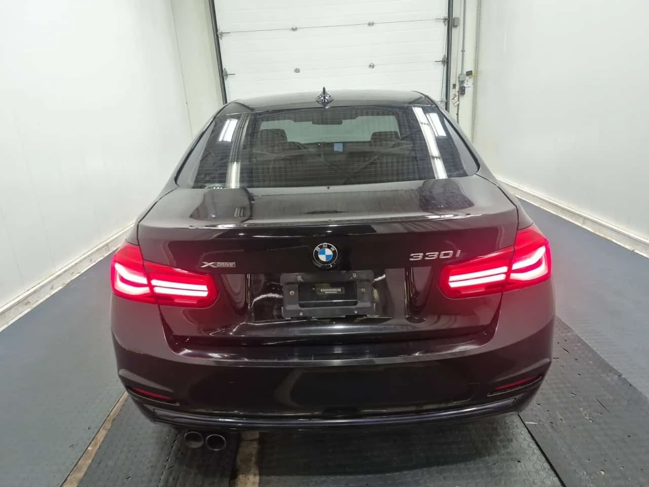 BMW 330 Sedan 330i Xdrive * CARFAX * ���������� *  | Mobile.bg � ����������� 5