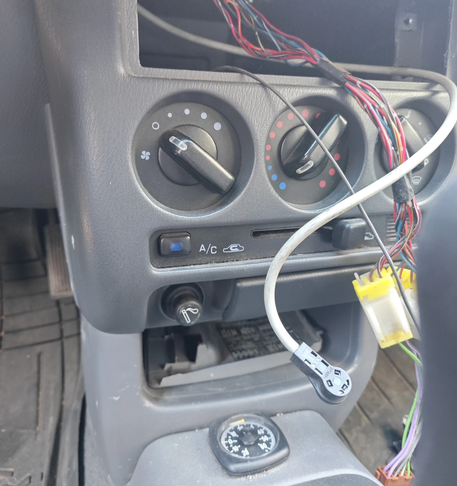 Nissan Micra 1.3 16V | Mobile.bg � ����������� 14