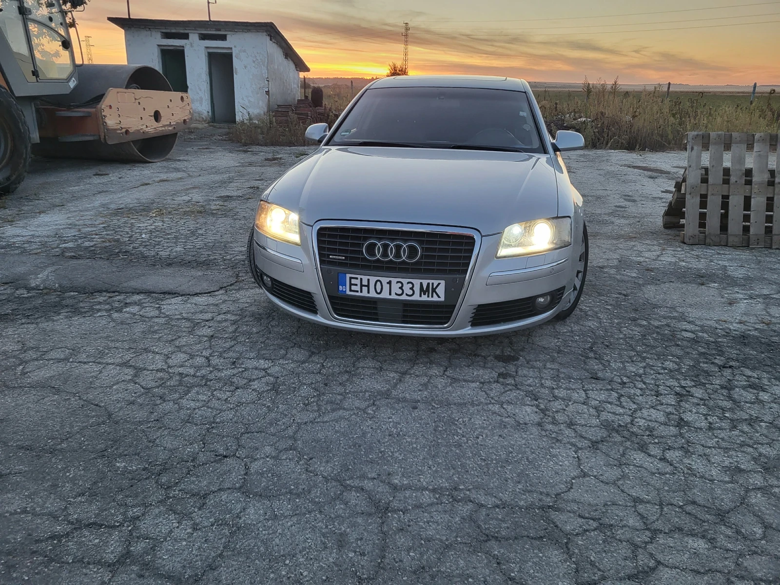 Audi A8, снимка 9 - Автомобили и джипове - 56363477