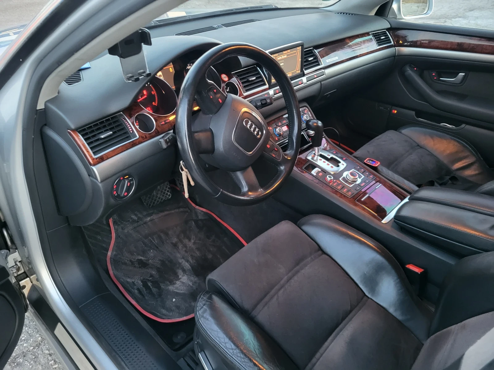 Audi A8, снимка 10 - Автомобили и джипове - 56363477