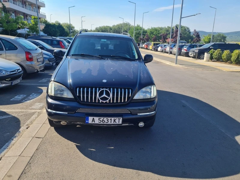 Mercedes-Benz ML 270, снимка 1 - Автомобили и джипове - 47117650