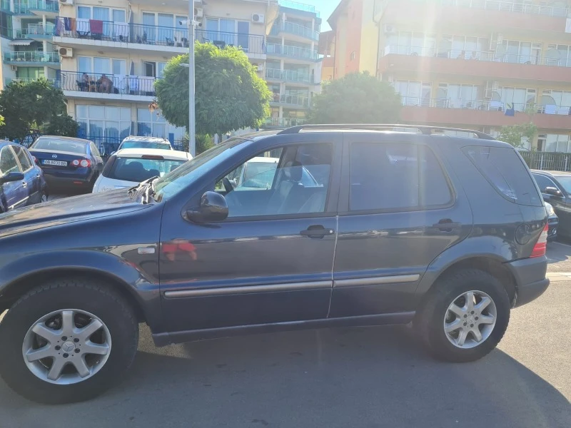 Mercedes-Benz ML 270, снимка 3 - Автомобили и джипове - 47567690