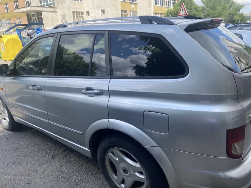 SsangYong Kyron, снимка 3 - Автомобили и джипове - 47076142