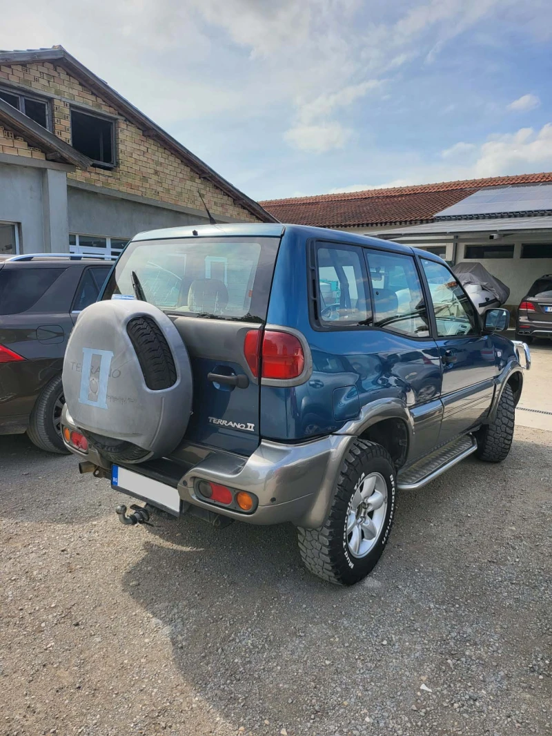 Nissan Terrano, снимка 5 - Автомобили и джипове - 47368003