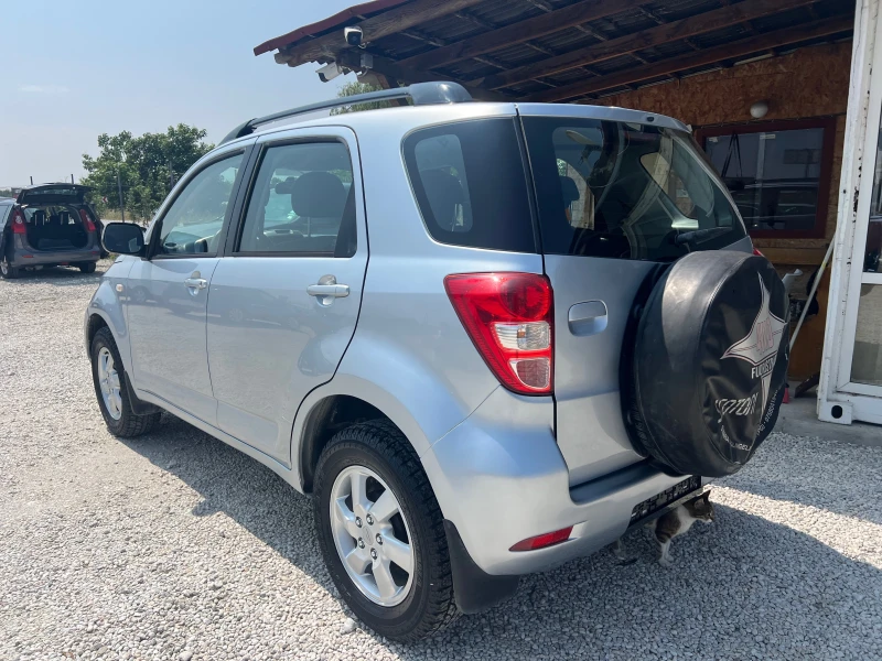 Daihatsu Terios 1.3i бензин-газ, снимка 5 - Автомобили и джипове - 50638446