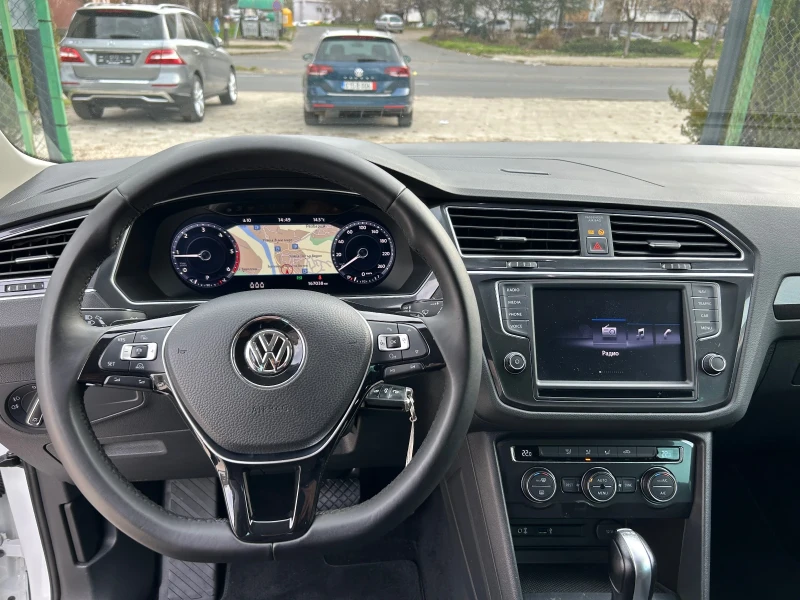 VW Tiguan 2.0 TDI DSG 4MOTION, снимка 8 - Автомобили и джипове - 52130101