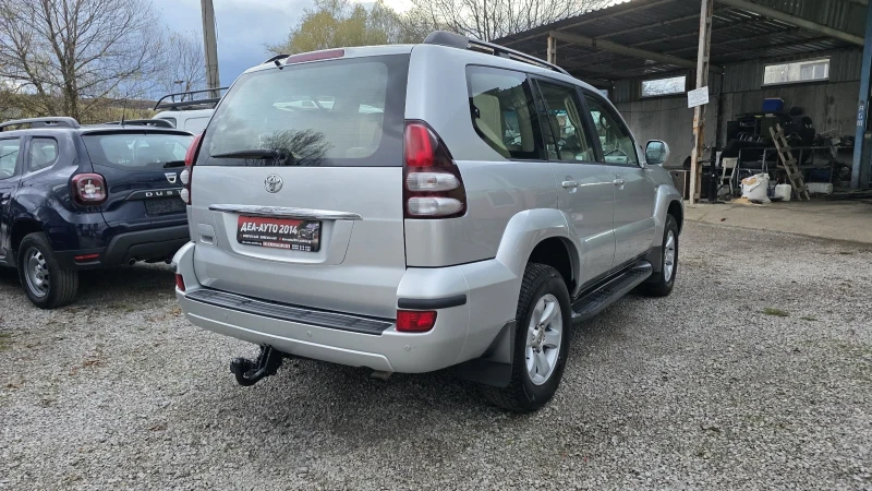 Toyota Land cruiser 3.0D4D, снимка 4 - Автомобили и джипове - 52369905