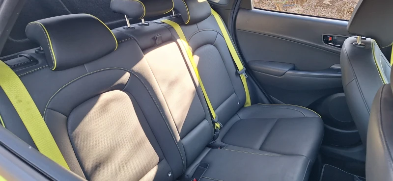Hyundai Kona 4х4  Газ/Бензин, Закупен от Хюндай България, снимка 10 - Автомобили и джипове - 53498732
