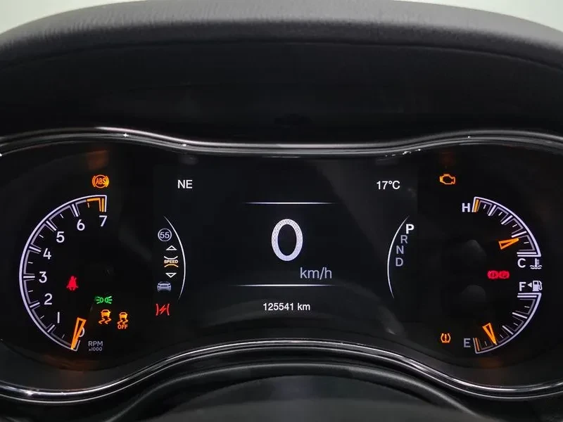 Jeep Cherokee Grand Cherokee 3.6 Overland Wk2, снимка 8 - Автомобили и джипове - 54959399