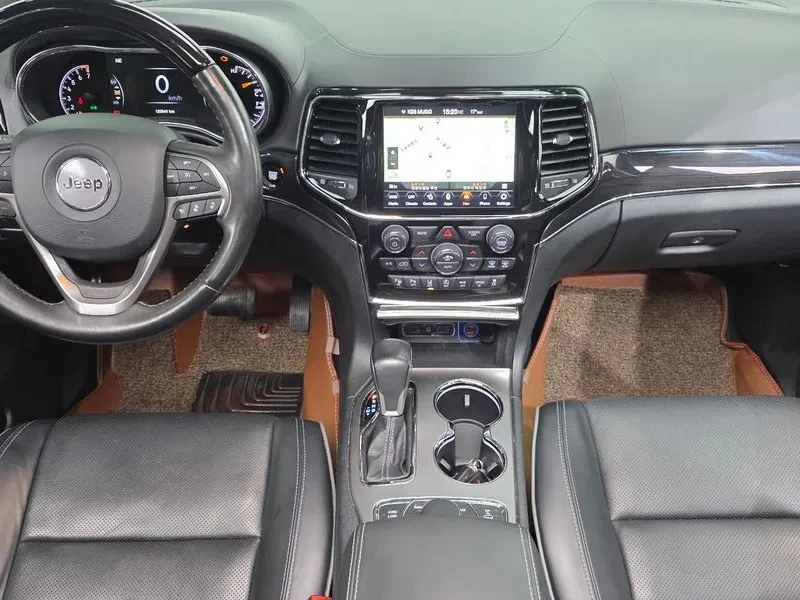 Jeep Cherokee Grand Cherokee 3.6 Overland Wk2, снимка 7 - Автомобили и джипове - 54959399