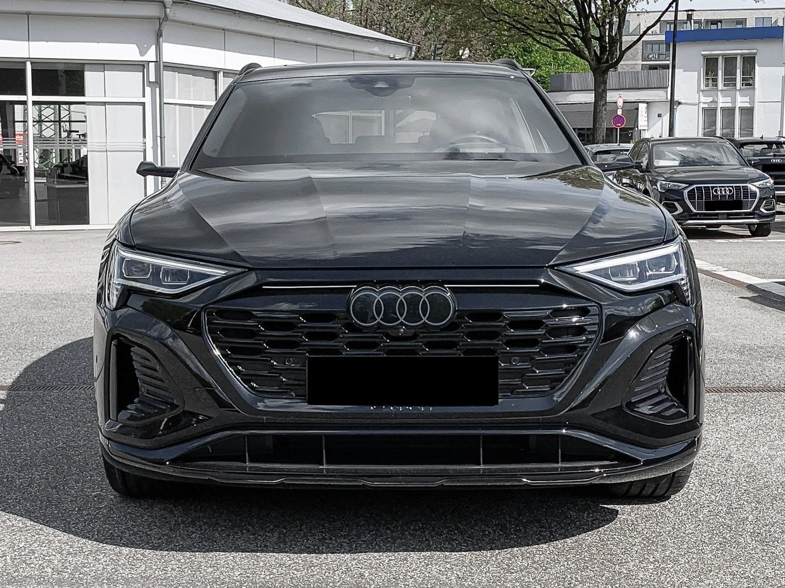 Audi Q8 e-Tron Sportback 55 = Black Optic Plus= Гаранция - [1] 