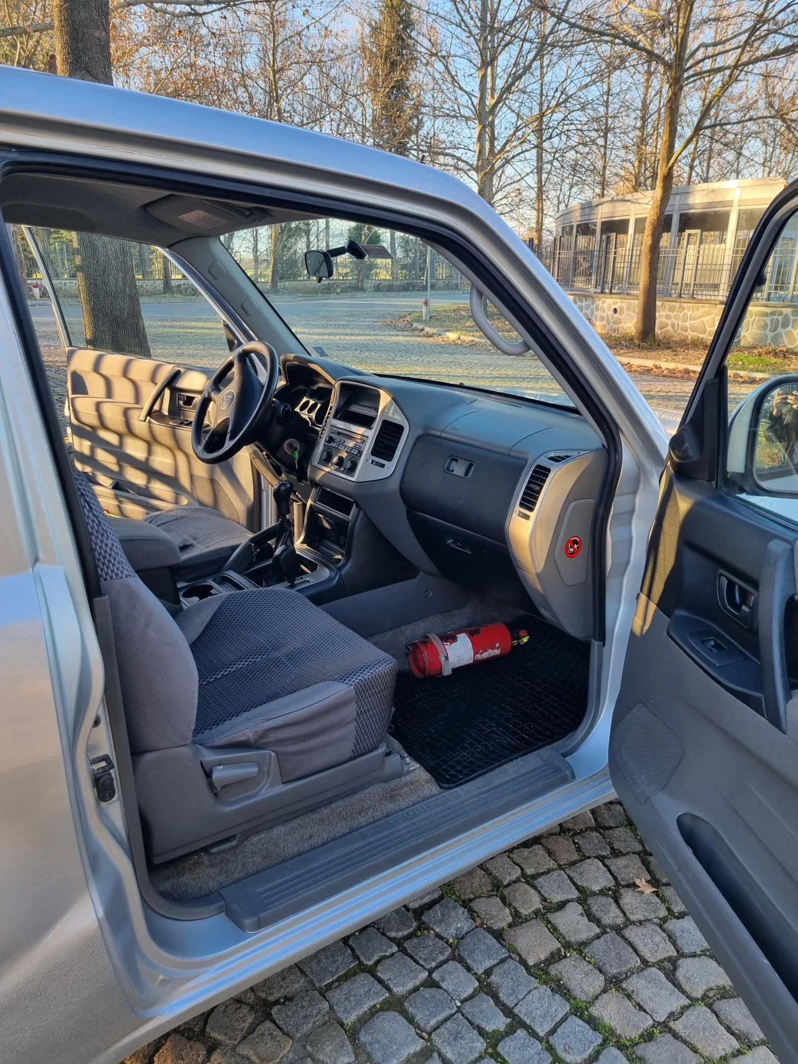 Mitsubishi Pajero  - изображение 2