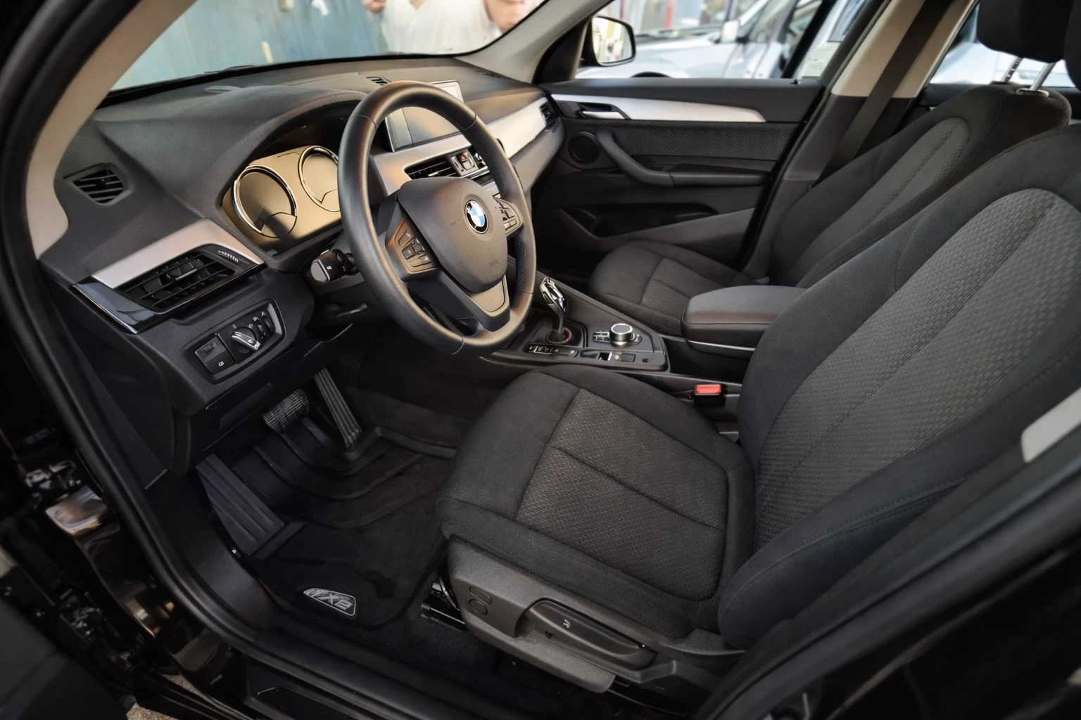 BMW X1 XDrive20i M Car Гаранция, снимка 8 - Автомобили и джипове - 53750777