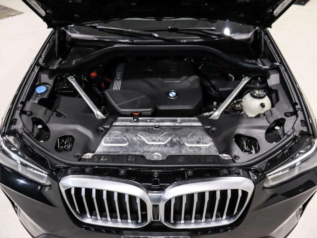 BMW X3 * xDrive30i / Premium Essential Package / Navi / A, снимка 8 - Автомобили и джипове - 55152518